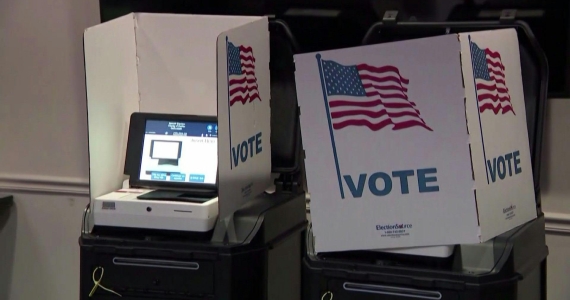 Virginia aprueba nuevo mapa electoral antes de elecciones de medio término en EEUU