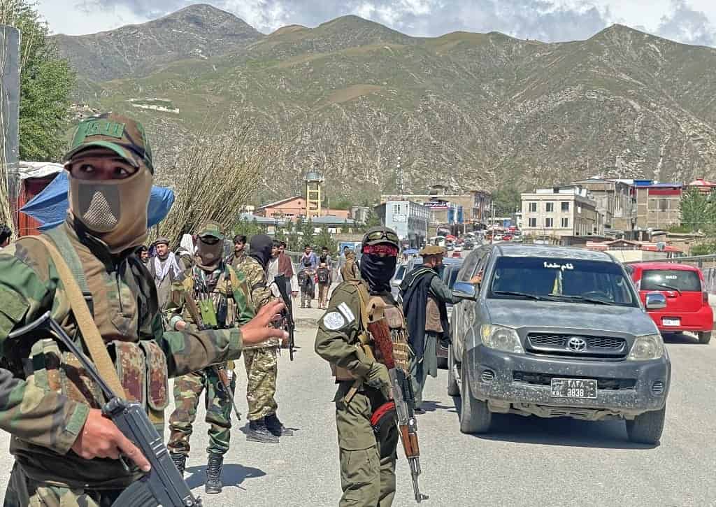 Consejo de Seguridad de ONU insta a los talibanes a revertir sus medidas contra las mujeres