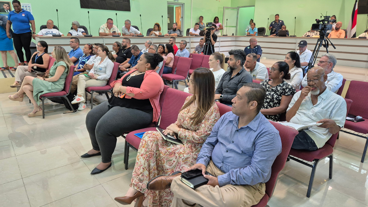 Limón contará con mejoras en proyectos de agua potable y saneamiento 