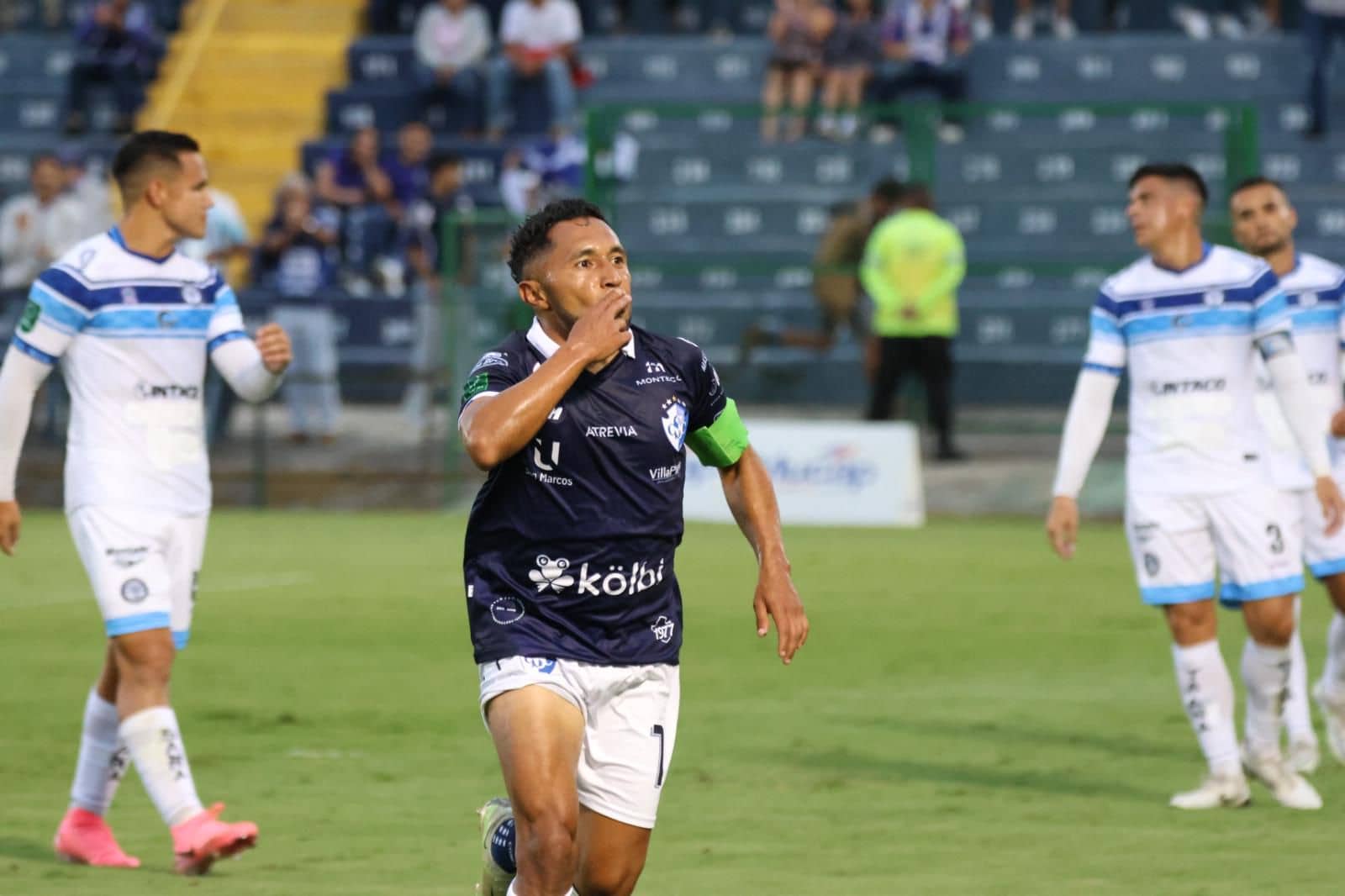 Fútbol nacional gritó más de 42 mil goles desde 1921