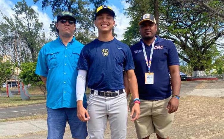 Tico jugará en las Grandes Ligas de Béisbol con los Cerveceros de Milwaukee