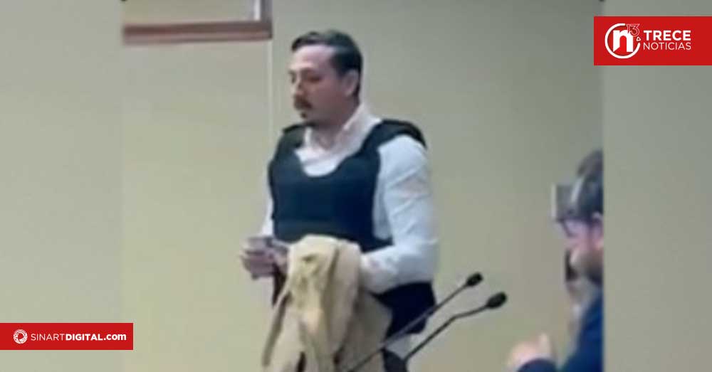 Piden explicación del uso de chaleco antibalas por parte de Ariel Robles