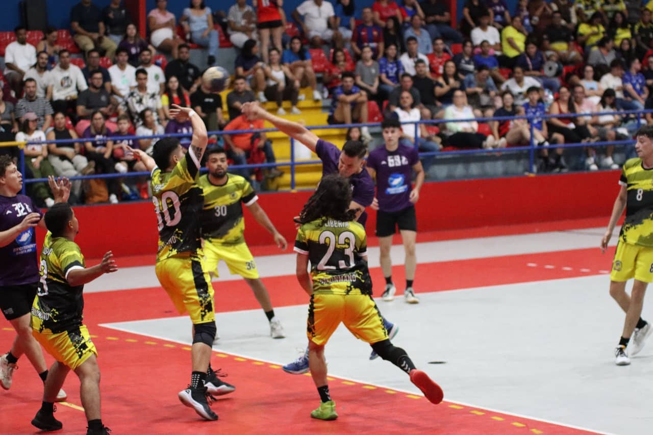 Balonmano a la espera de descubrir a sus campeones