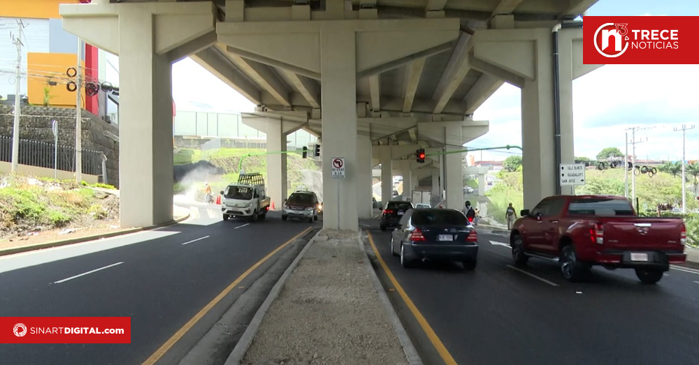 Conductores aprueban instalación de semáforos en intersección de Calle Blancos