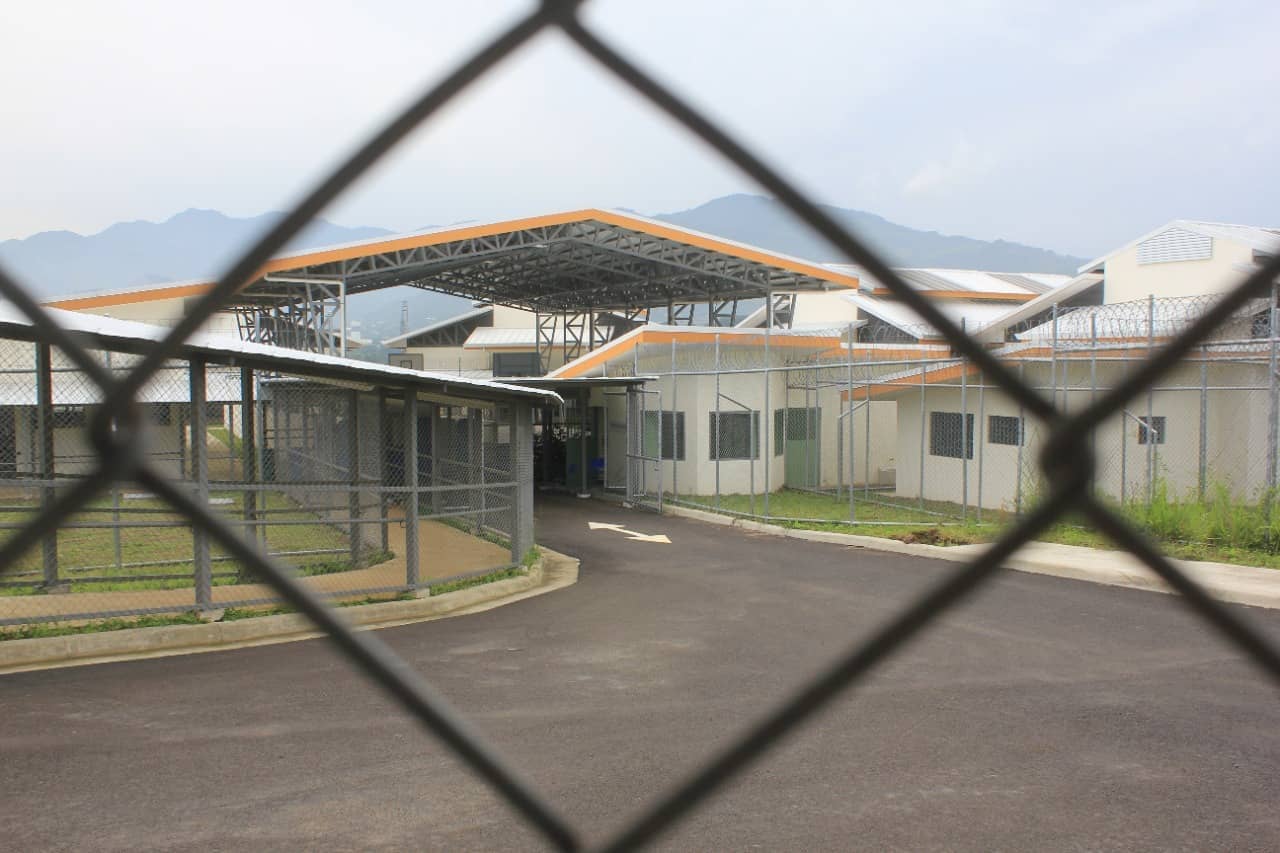 Brote de diarrea y vómito afecta a más de 300 privados de libertad