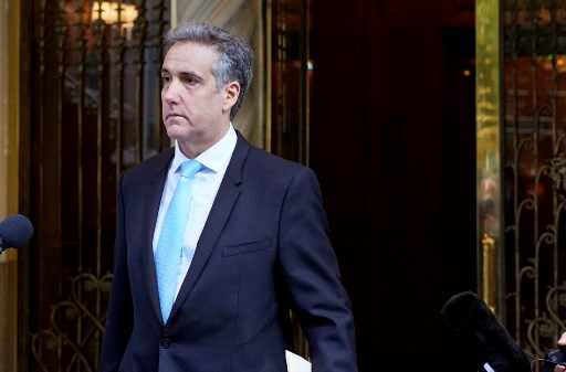 Ex hombre de confianza de Trump sigue acusando al candidato presidencial