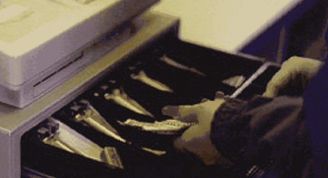 Cajera de banco saqueó dinero para financiar grupo narco