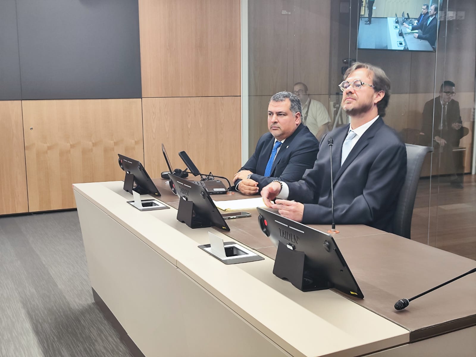 Federico Cruz ‘Choreco’ acusa a diputados de irrespetuosos y se abstiene a declarar