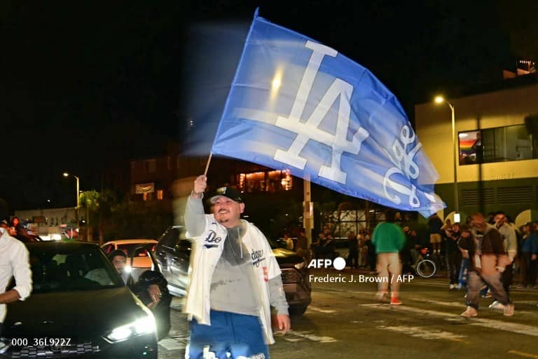 Los Ángeles es fiesta y reina por octava vez en el beisbol de Estados Unidos