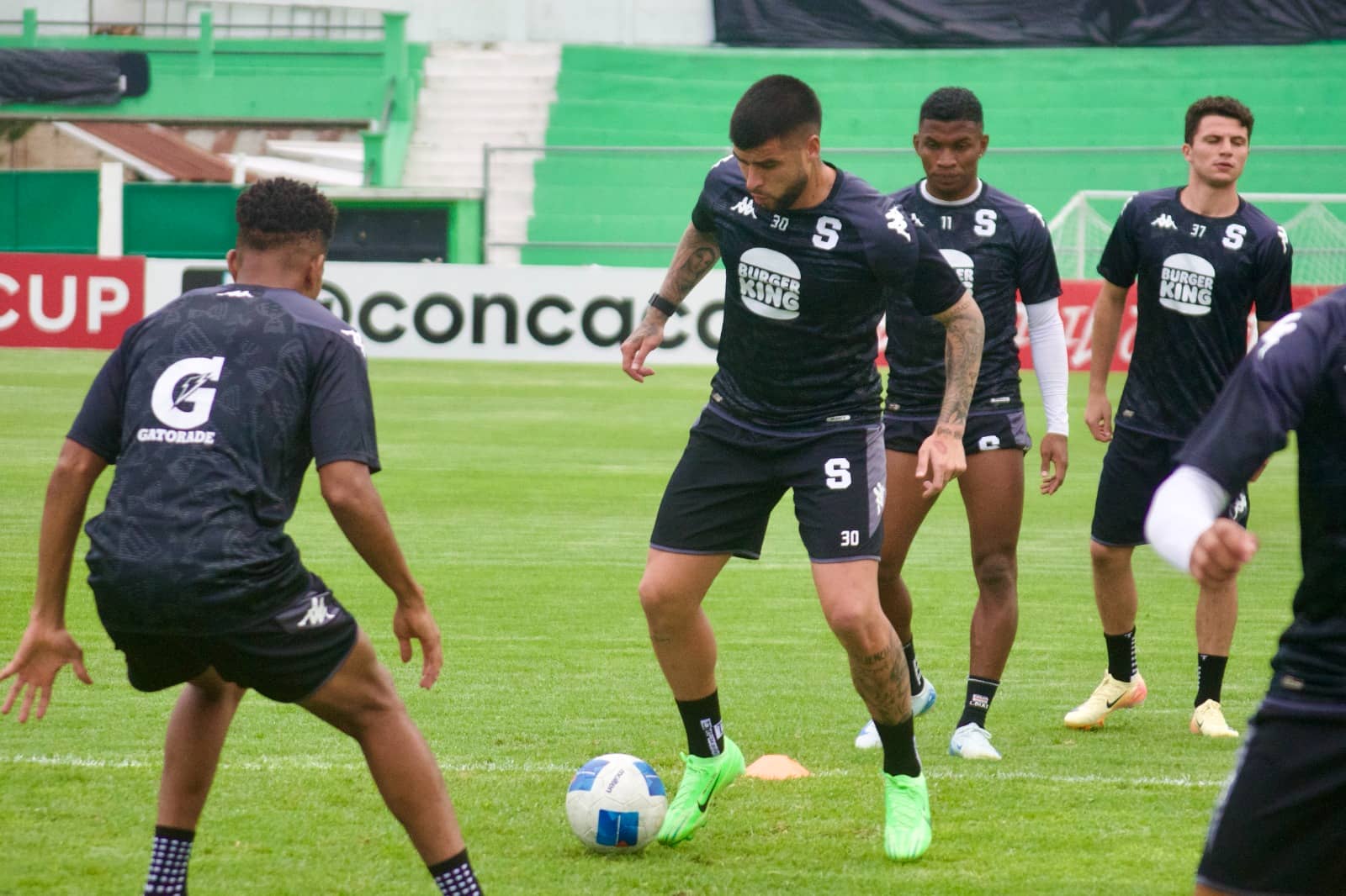 Saprissa buscará mantener su invicto sobre Antigua
