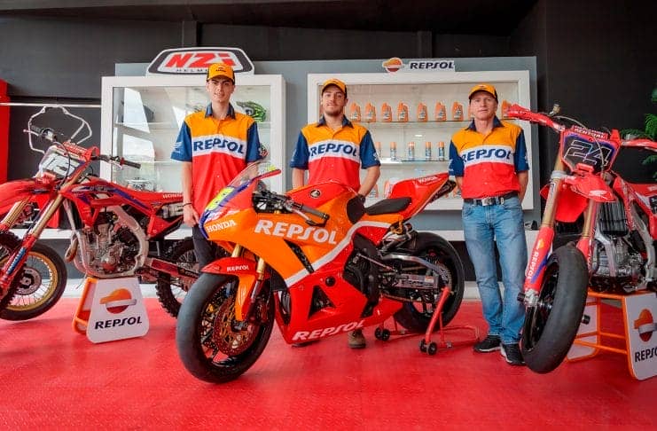 Escudería Honda promete competitividad en temporada de motociclismo