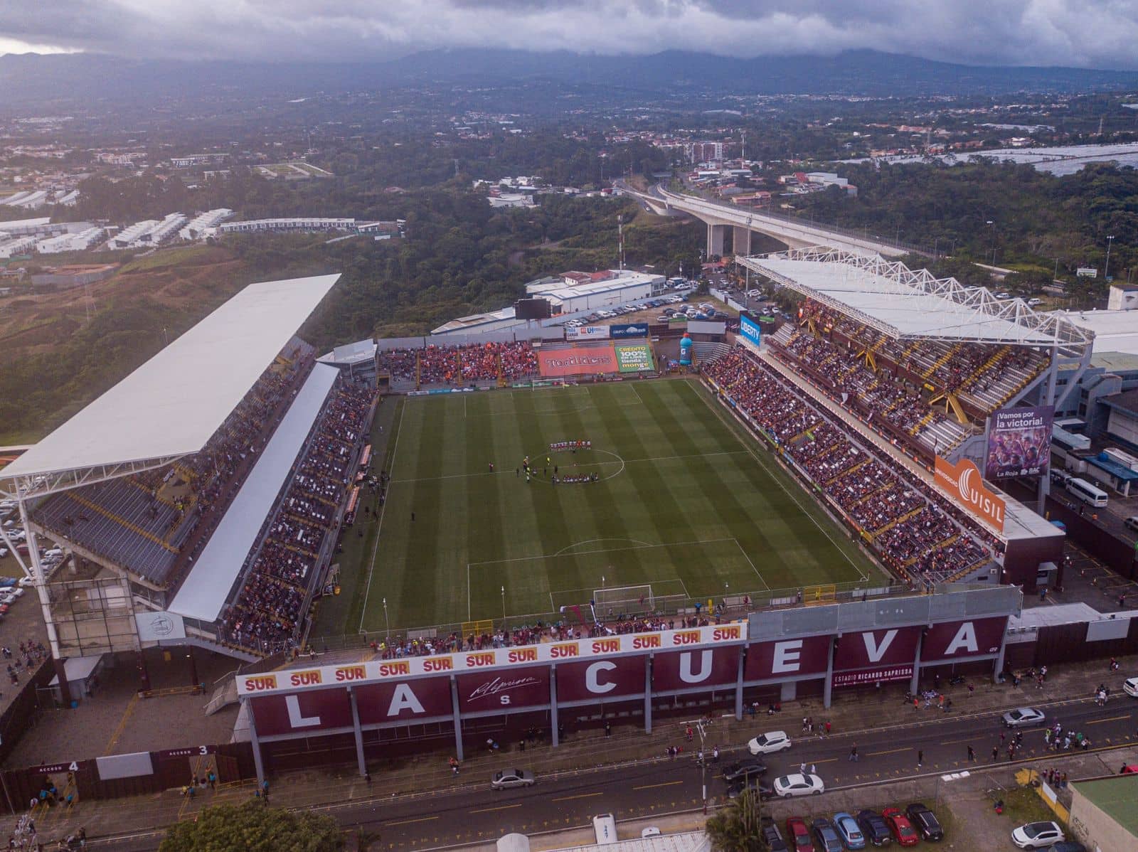 Cuatro clubes con todo en regla para arrancar el certamen