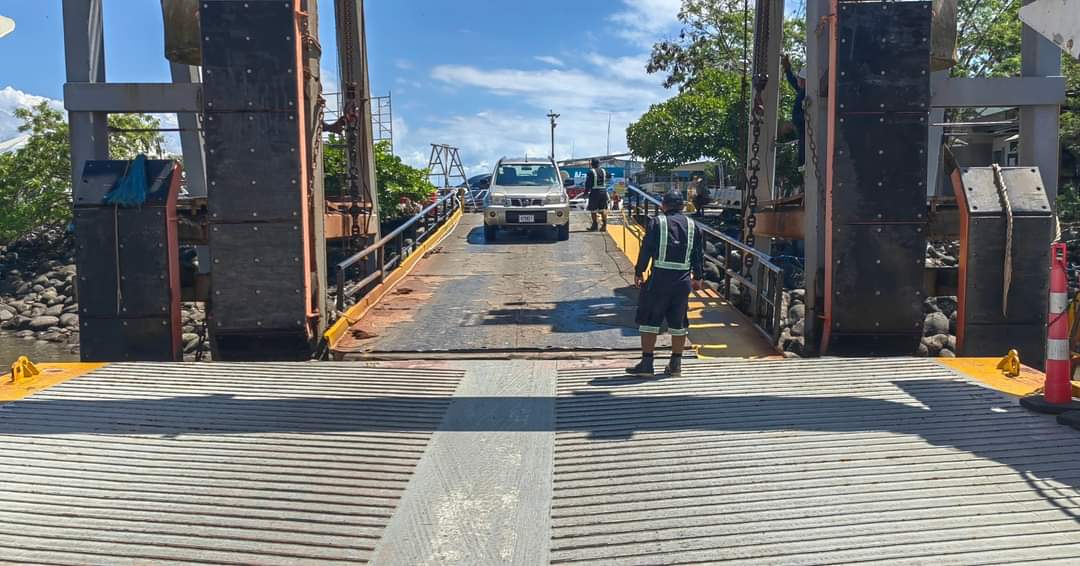 Gobierno asegura continuidad del servicio de ferry en Puntarenas para impulsar el turismo y la economía