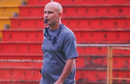 Puntarenas despide a Luis Fernando Fallas