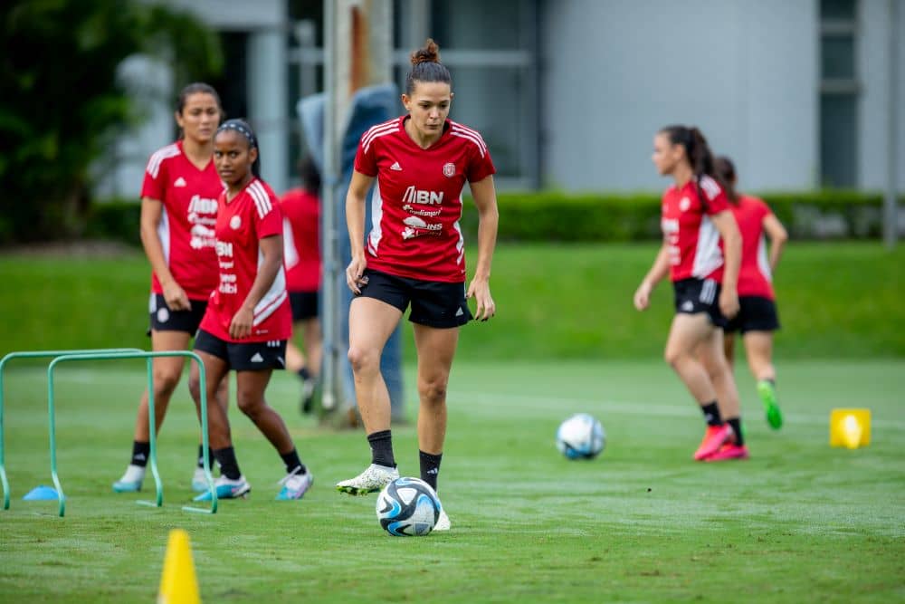 Selección femenina enfoca baterías para juego ante Estados Unidos