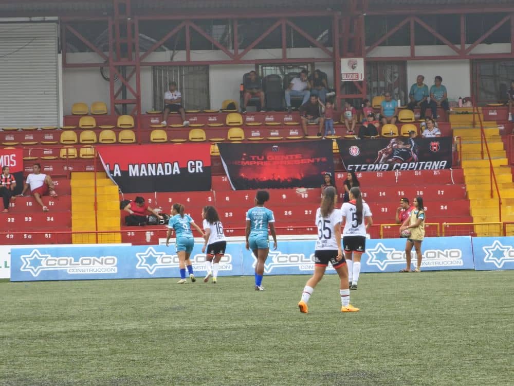 Fútbol femenino también reprograma sus semifinales