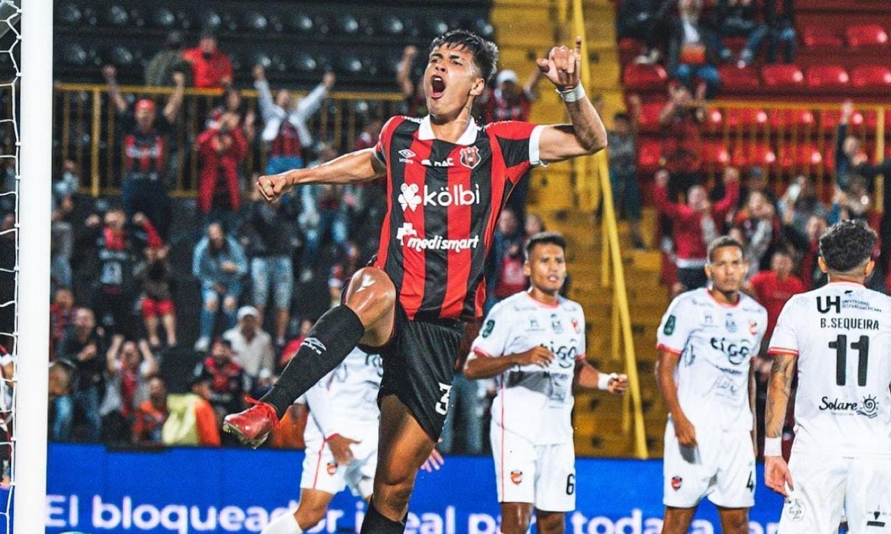 Alajuelense remontó a Puntarenas y les facilitó el CAR ante juego contra Pérez el sábado