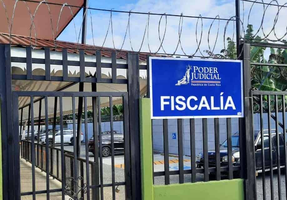 Funcionaria judicial hurta tarjeta a compañera para comprarse un café de ¢1.200