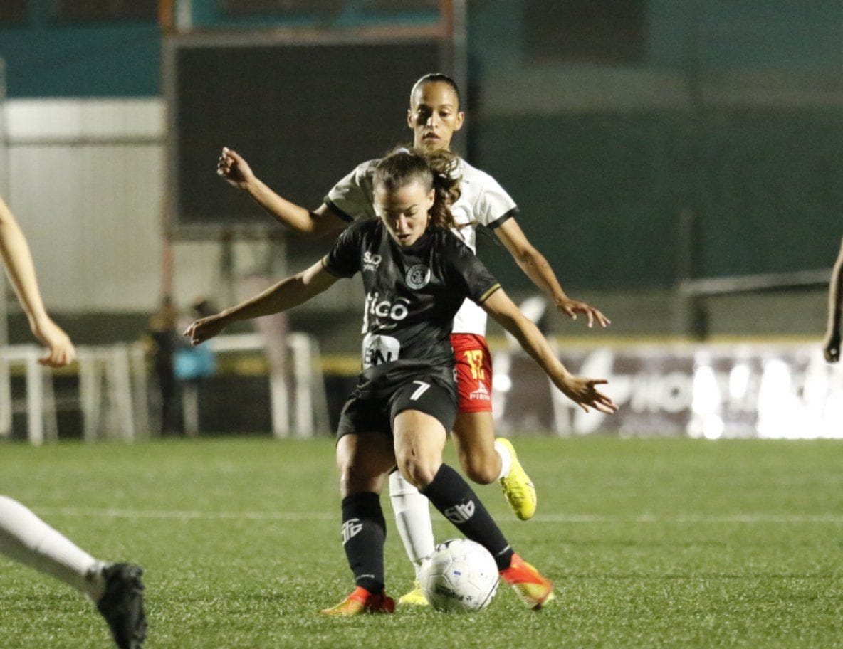 Crisis en el fútbol femenino sentará en la mesa de discusión a la organización y equipos 