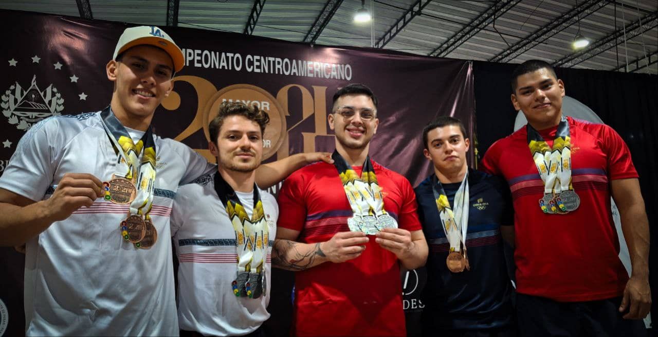 Costa Rica se trajo 34 medallas del Centroamericano de Halterofilia