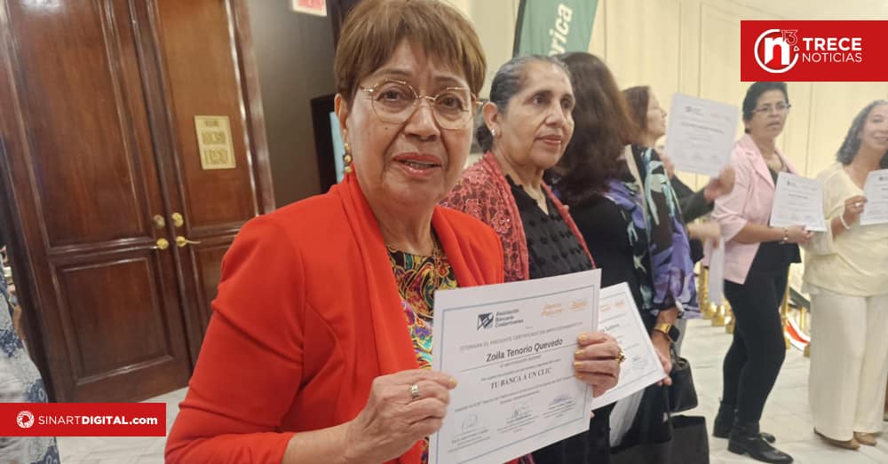 Banca costarricense impulsa inclusión digital: 160 adultos mayores concluyen capacitación