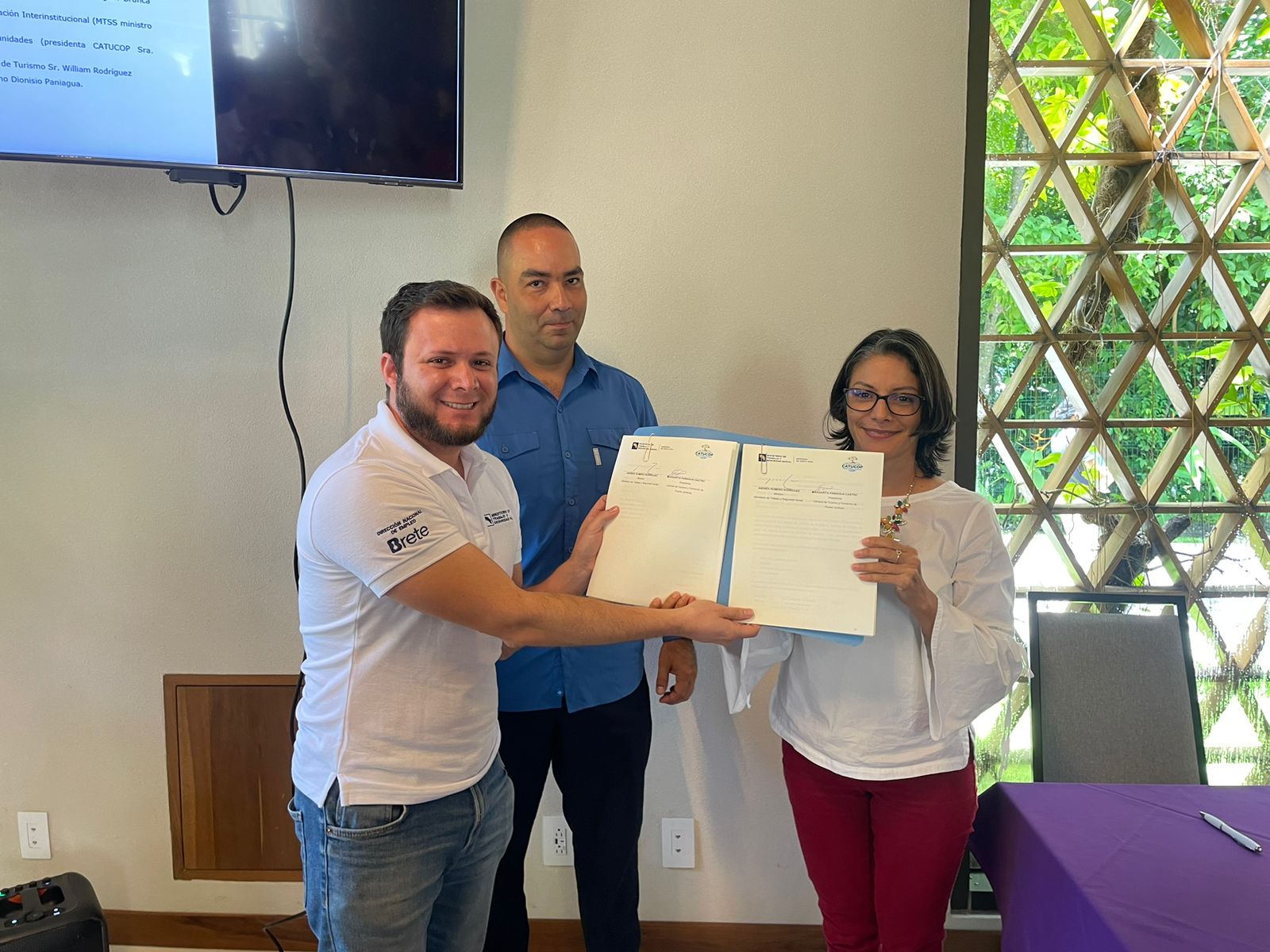 Unidad de empleo en Puerto Jiménez impulsará el turismo y comercio en la Zona Sur