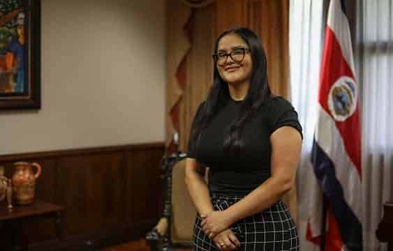 Exministra de salud explica en supuesto audio filtrado del por qué renunció a su cargo