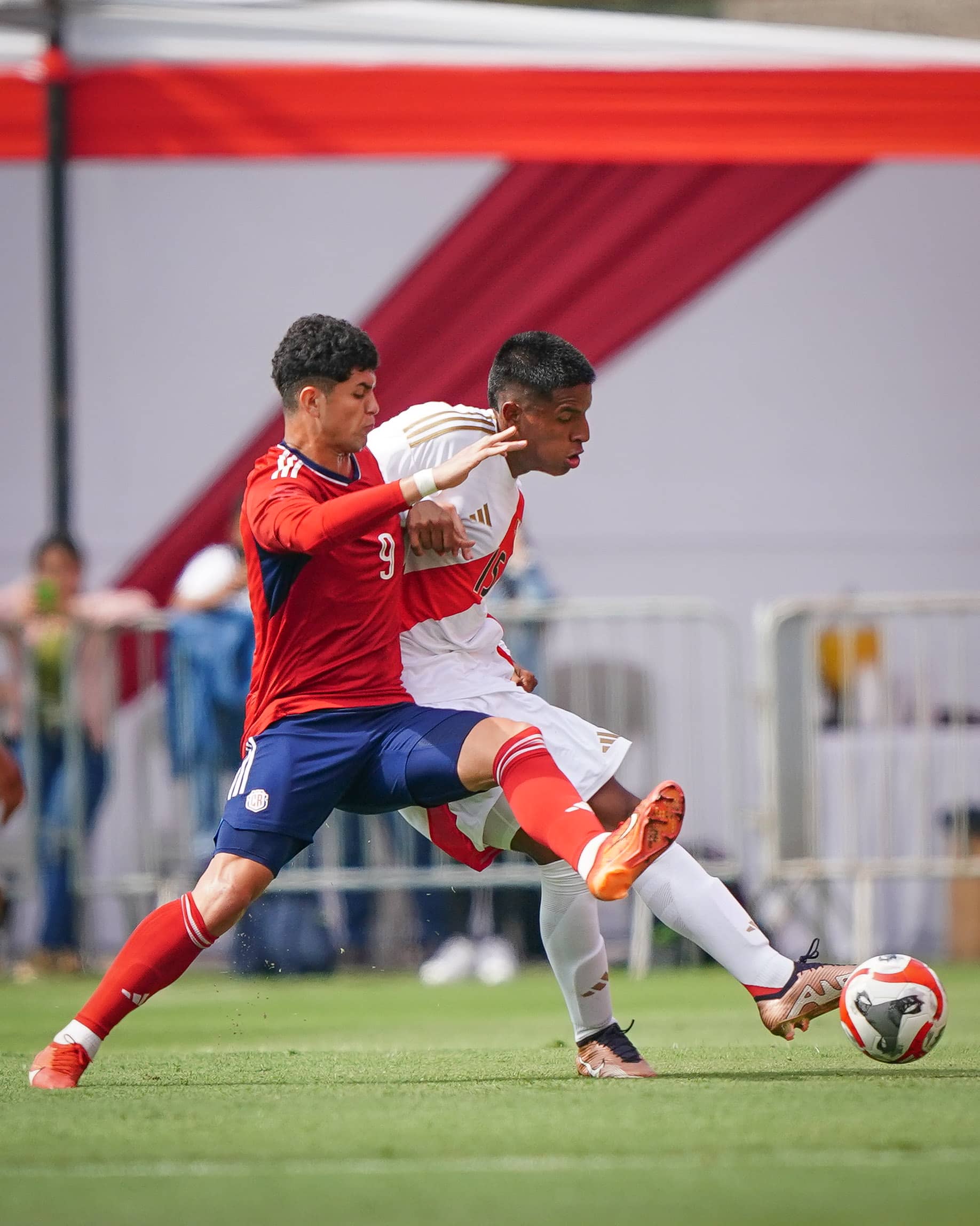 Selección Juvenil inició fogueos en Perú con el pie izquierdo
