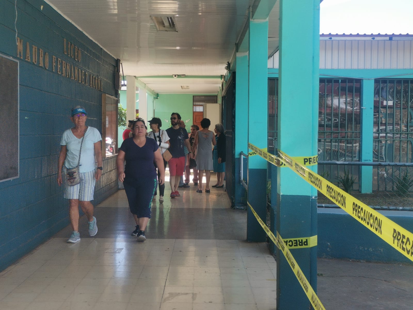 Seguridad y agua potables son las peticiones de los vecinos de Tibás 