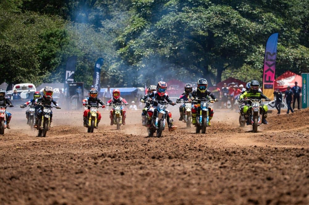 Minicross llenó de emoción a La Guácima