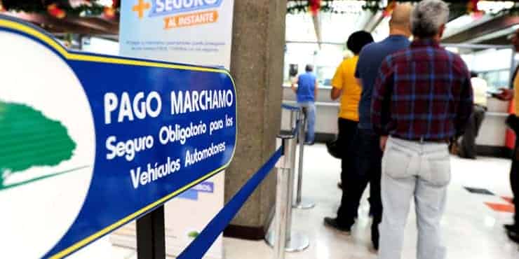 Hacienda trabaja en un proyecto de ley para disminuir el monto del marchamo