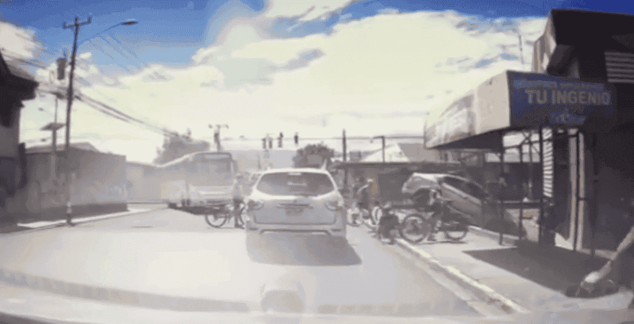 Mujer se libra de ir a juicio al conciliar con ciclistas que atropelló en Alajuela