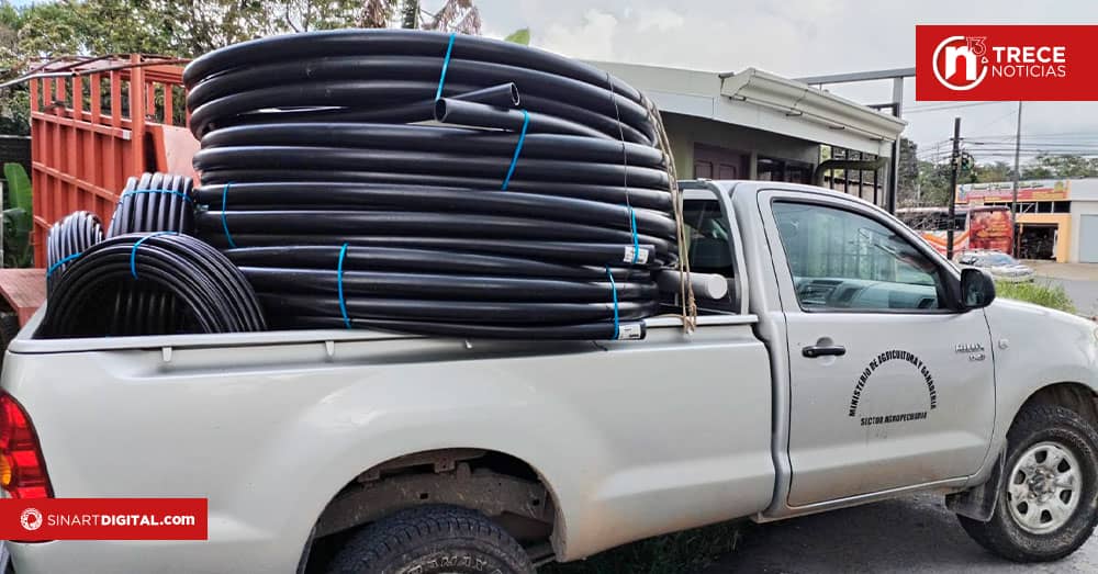 Entregan insumos para impulsar cambio tecnológico en fincas ganaderas del país