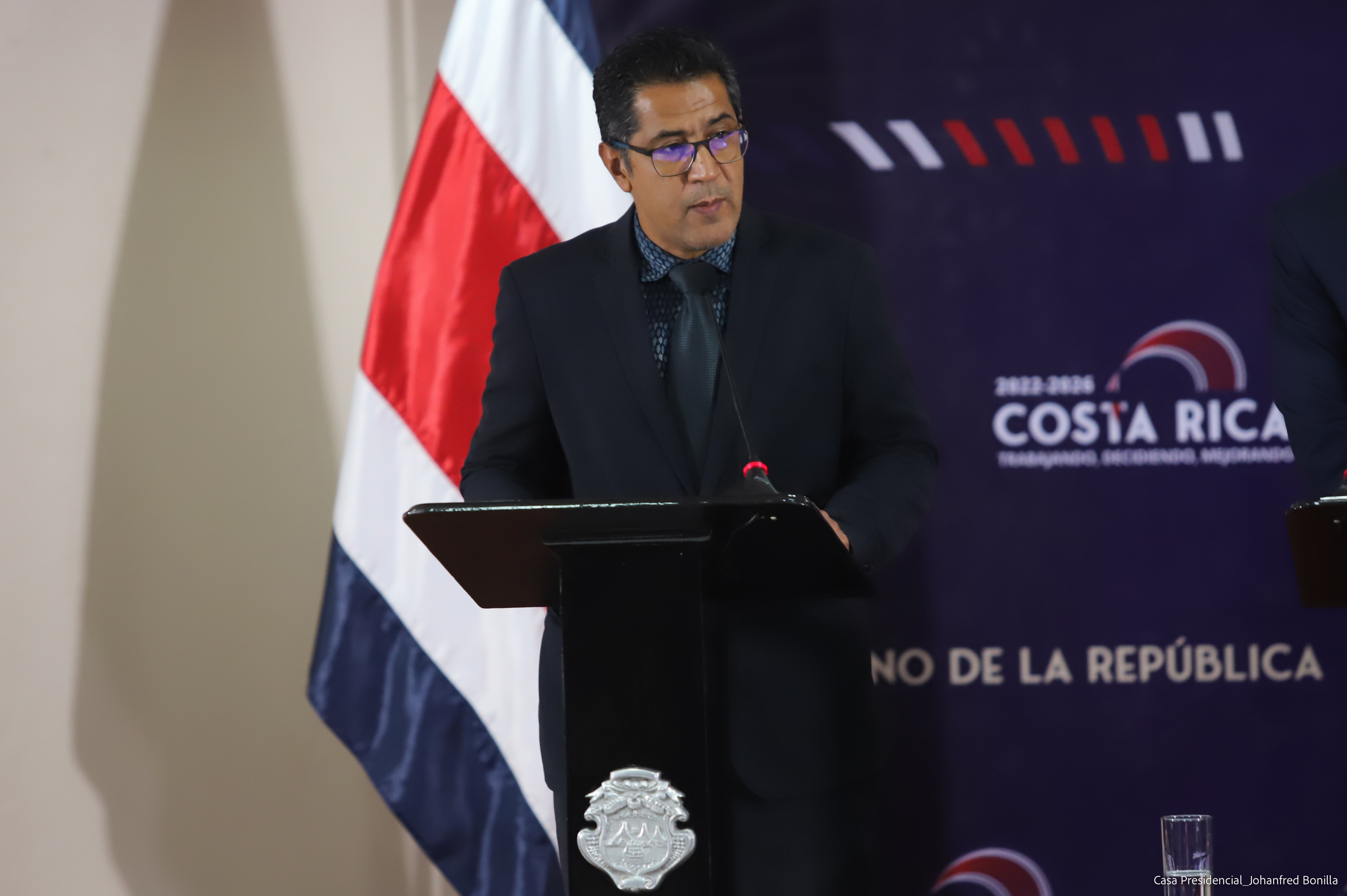 Ministro de Hacienda rendirá informe ante diputados el lunes