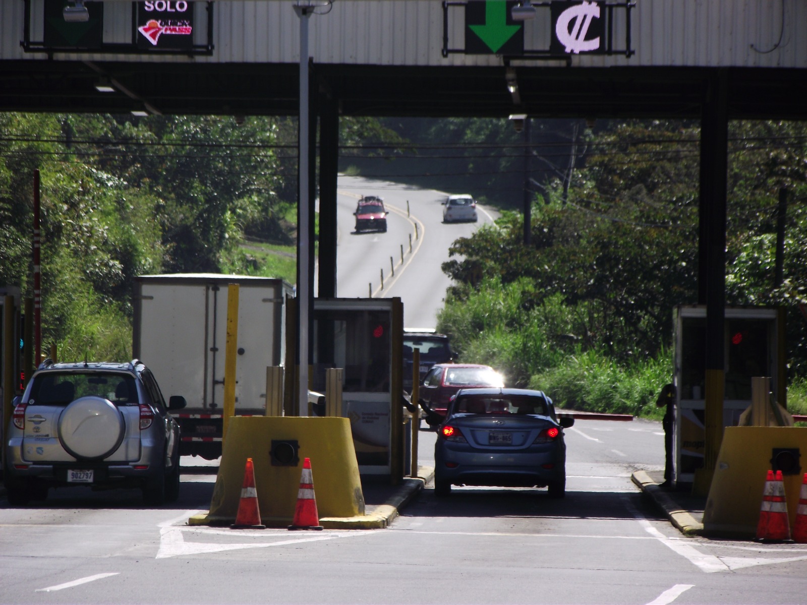 Peajes administrados por el gobierno no realizarán cobros este domingo