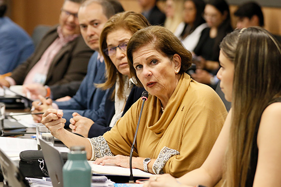 Pilar Cisneros: ‘estoy absolutamente de acuerdo en abrir mis cuentas bancarias’