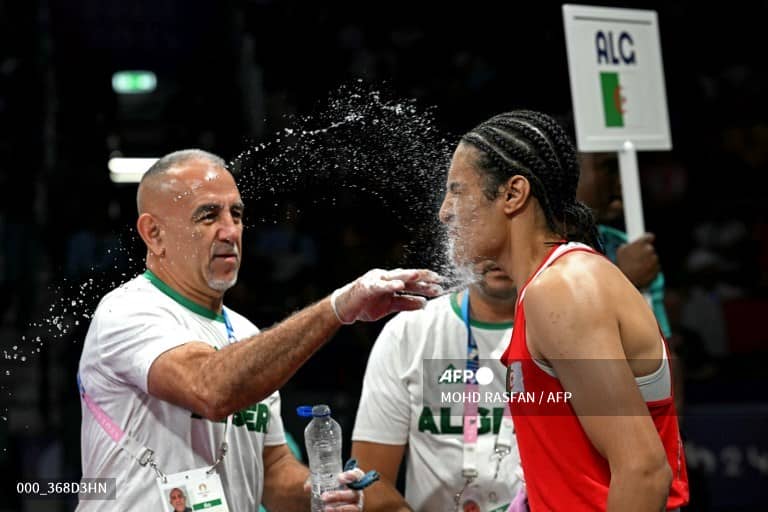 Boxeo cargado de polémica en París