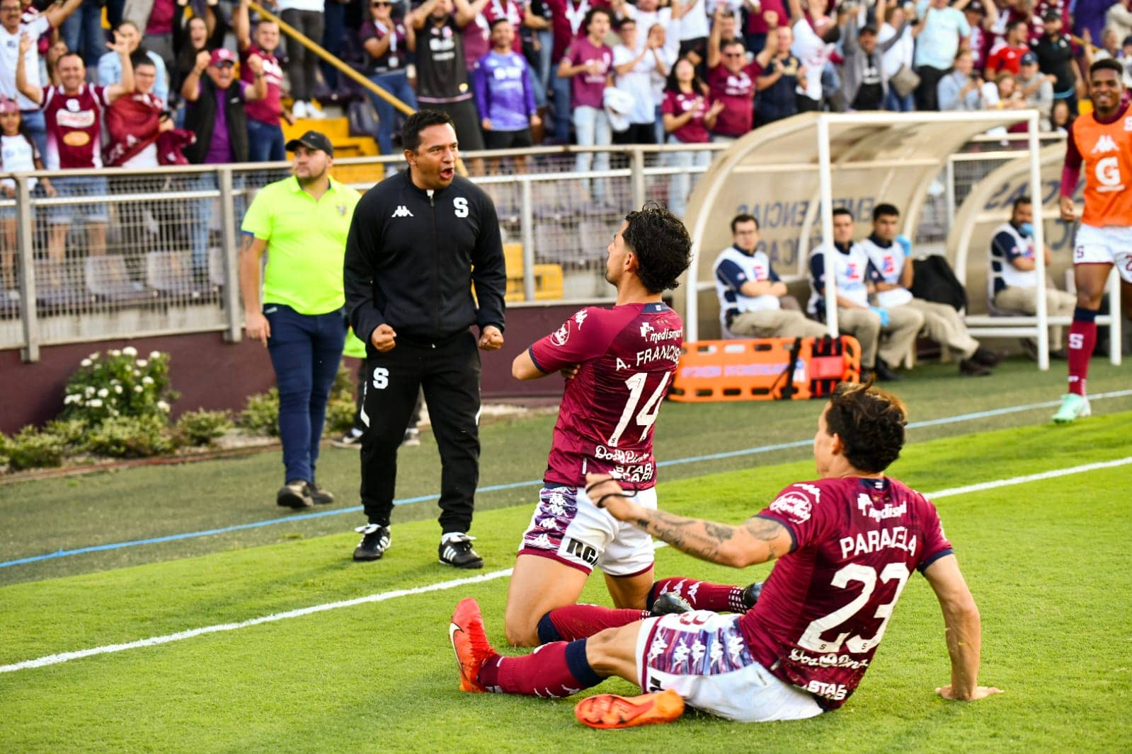 Saprissa a la caza del sublíder San Carlos este miércoles