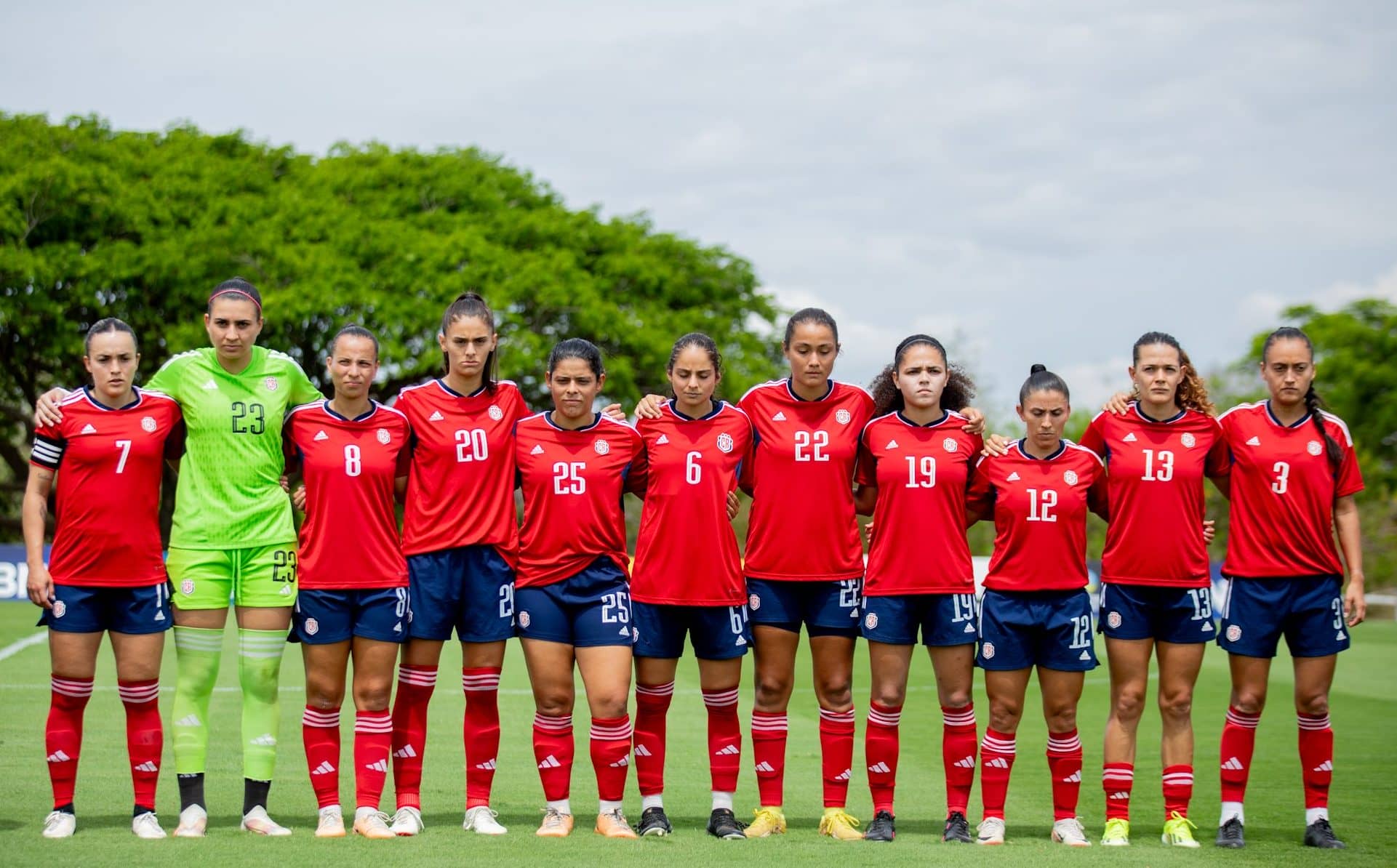 Sele Femenina lista para enfrentar a Argentina