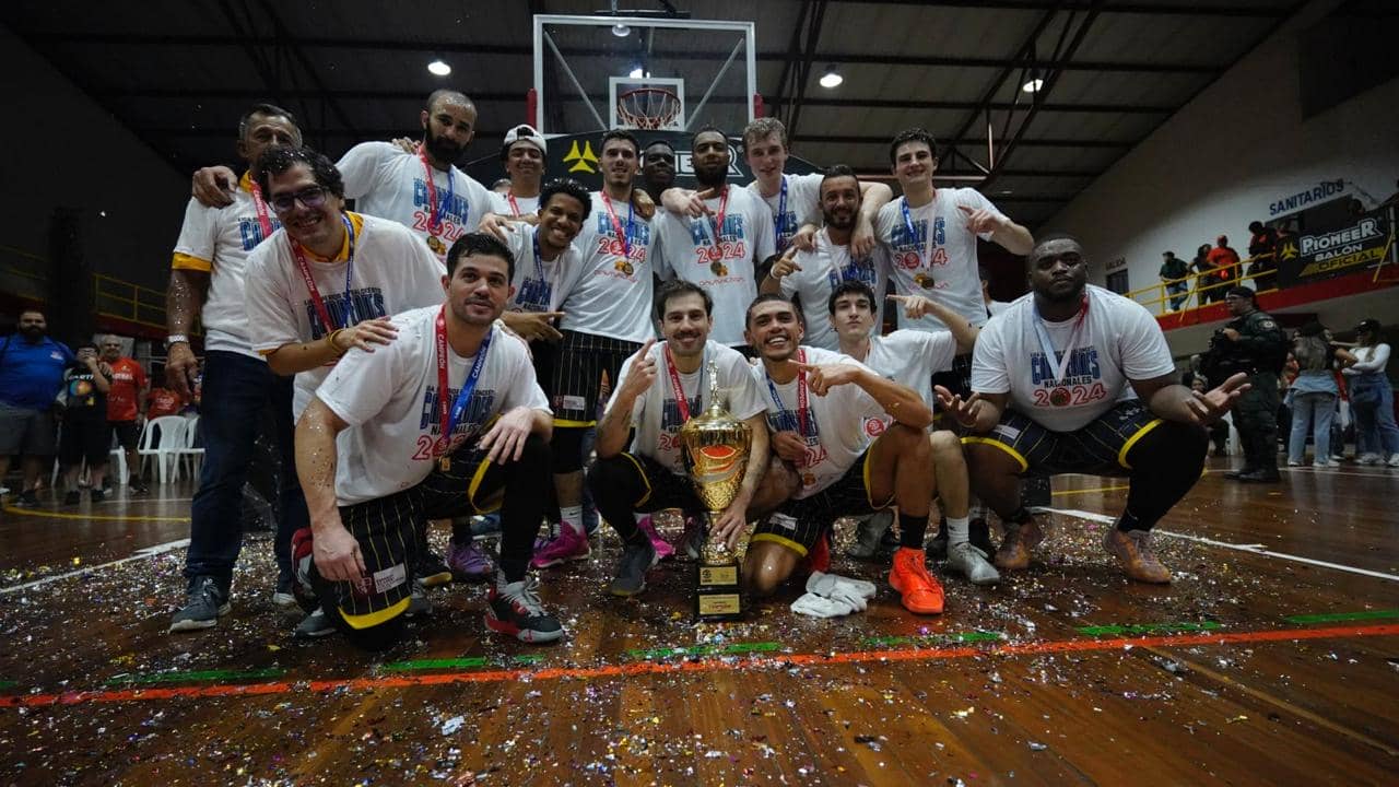 Abogados-Seminario es el amo y señor del baloncesto nacional