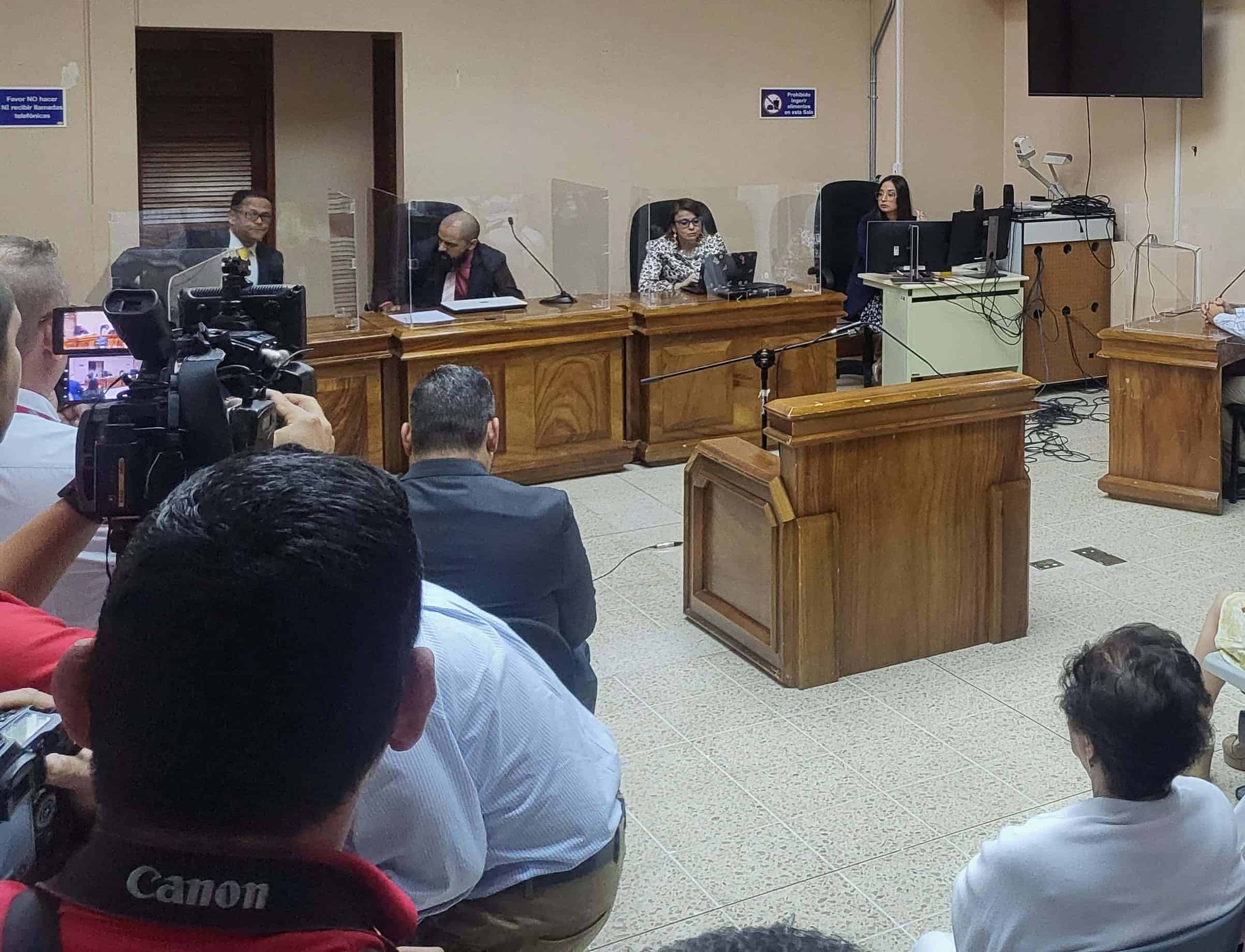 'Nos duele, pero los errores (de investigación) no son cosa nuestra': hermana de María Tacsan sobre absolutoria de acusado