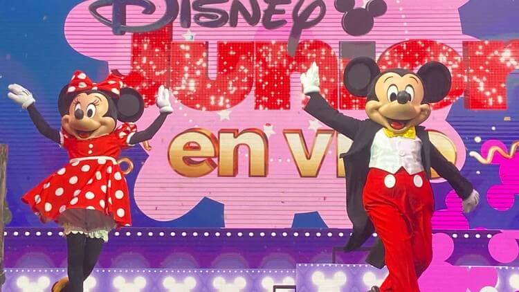 100 niños con excelencia académica irán al show de Disney Jr