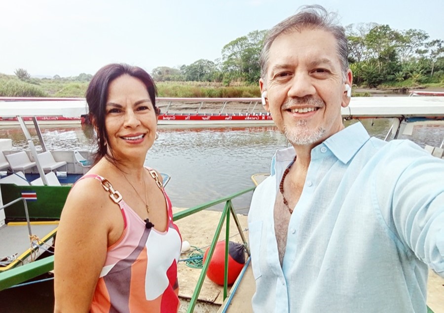 Tour de cocodrilos en el Tárcoles 