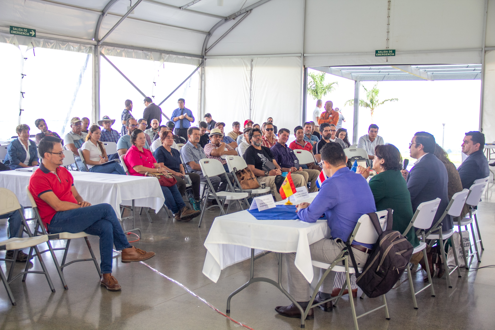 Proyecto promueve producción sostenible de café y aguacate en Costa Rica y Colombia