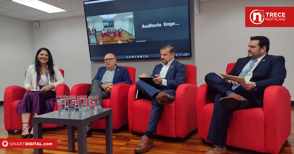 UNA firma alianza para incorporar soluciones innovadoras en educación