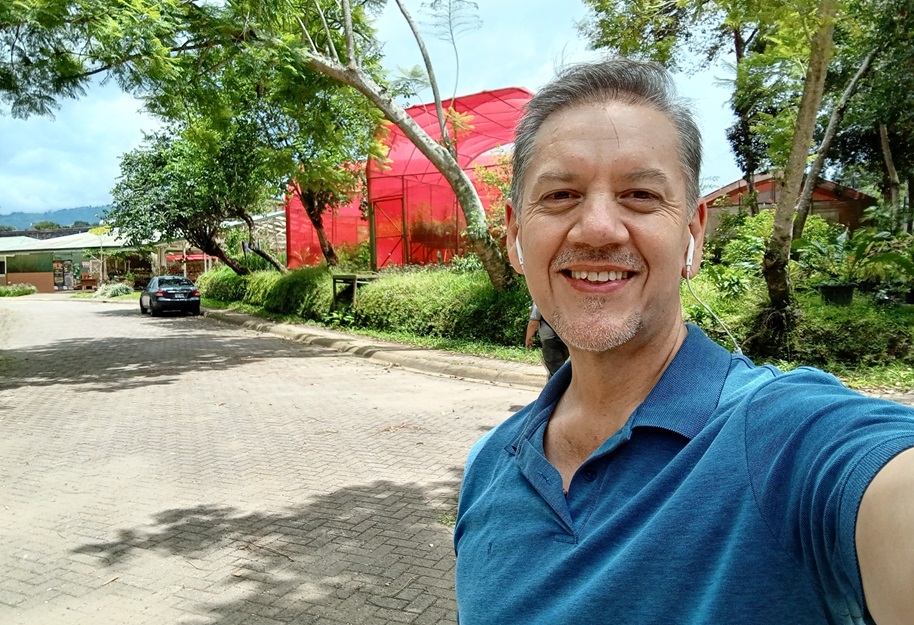                    Arborizamos con plantas de la Finca de la Sostenibilidad 