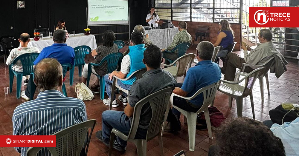 MINAE y sectores laborales reflexionan sobre el impacto de los plásticos de un solo uso