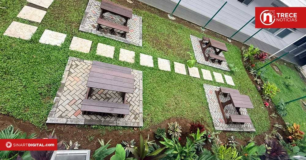 Nuevo parque para dar un respiro a pacientes y personal en el Hospital de San Carlos