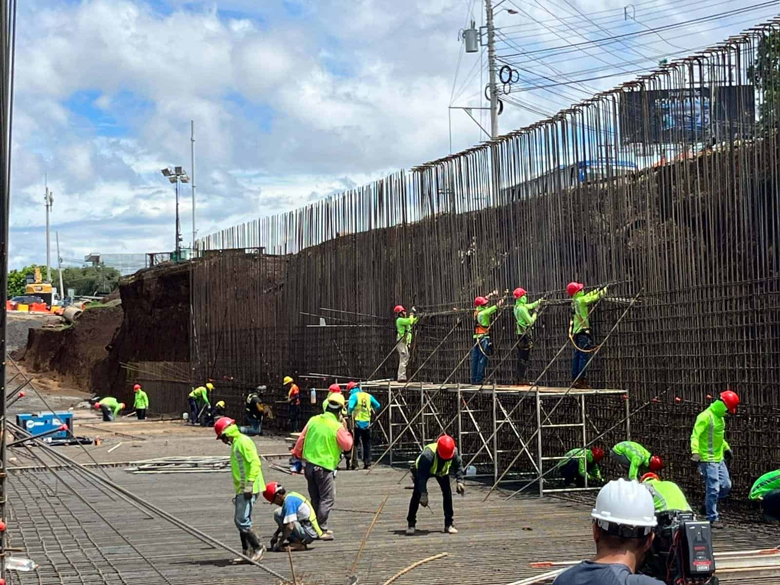 MOPT inspecciona avance de obras sobre ruta nacional #2