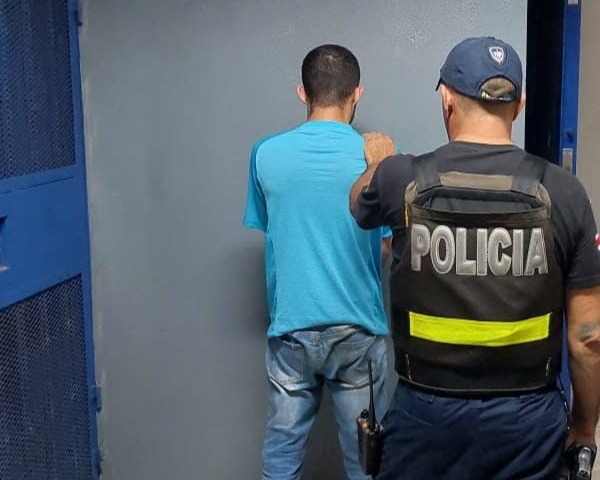 Policía da con paradero de asaltantes al rastrear celular robado